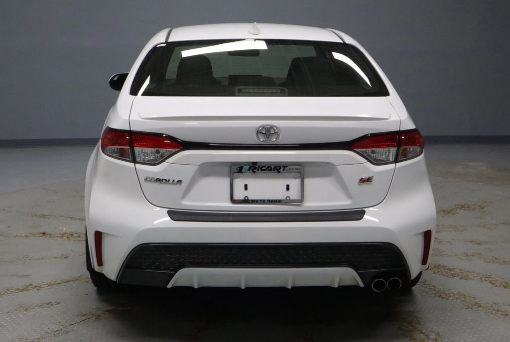 Used 2020 Toyota Corolla SE FWD image 4