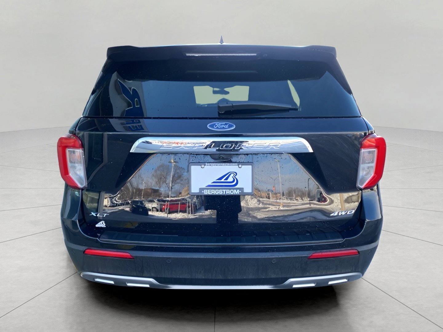 Certified 2024 Ford Explorer XLT w/ Equipment Group 202A image 6