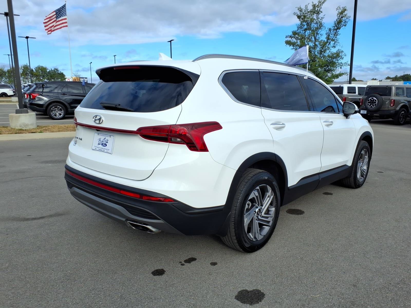 Used 2023 Hyundai Santa Fe SEL w/ Cargo Package FWD image 3