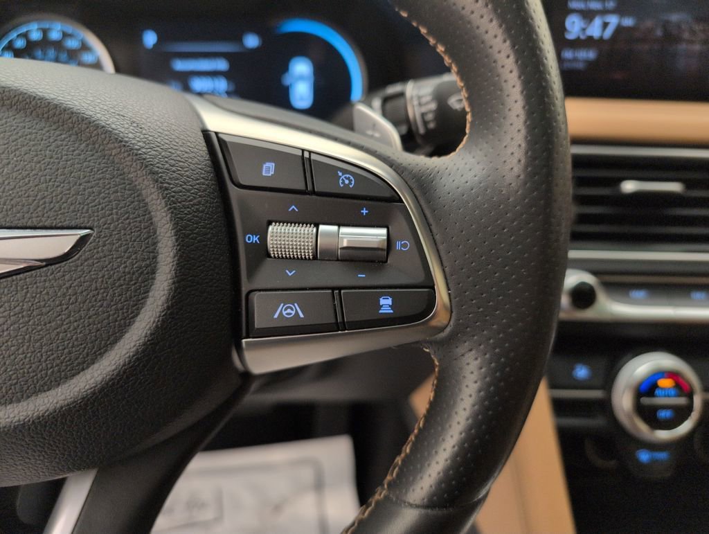 Used 2022 Genesis G70 2.0T w/ Prestige Package image 45