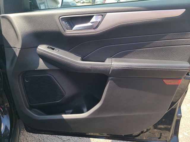 Certified 2021 Ford Escape SE image 20