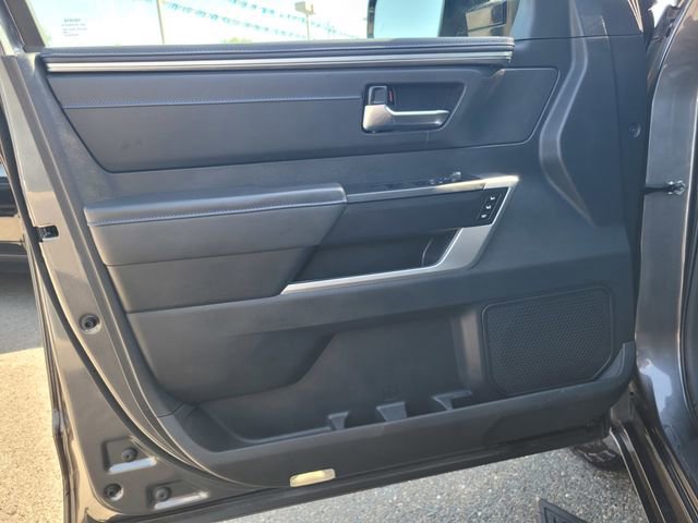 Used 2022 Toyota Tundra Platinum w/ Advanced Package AWD/4WD image 16