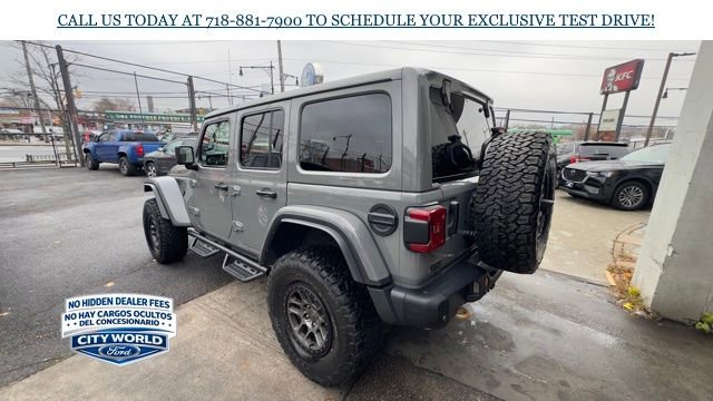 Used 2022 Jeep Wrangler Unlimited Rubicon w/ Xtreme Recon 35" Tire Package AWD/4WD image 4