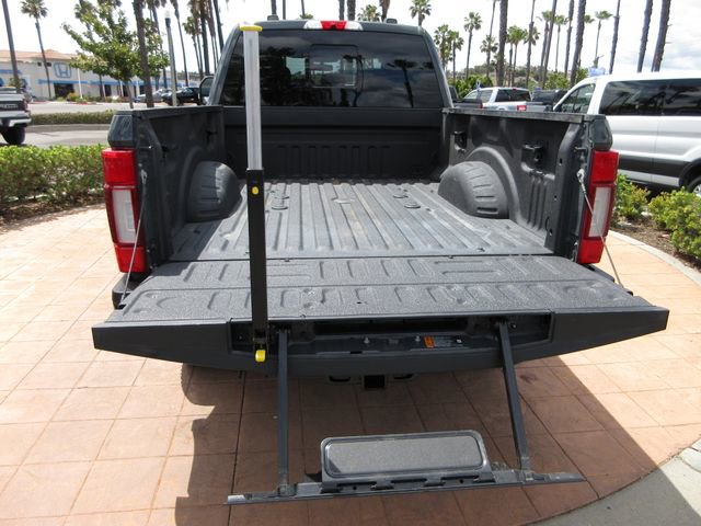 Certified 2021 Ford F350 Platinum w/ Tremor Off-Road Package AWD/4WD image 28