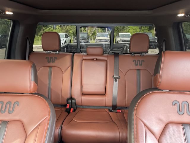 Certified 2022 Ford F450 King Ranch w/ King Ranch Ultimate Package AWD/4WD image 53