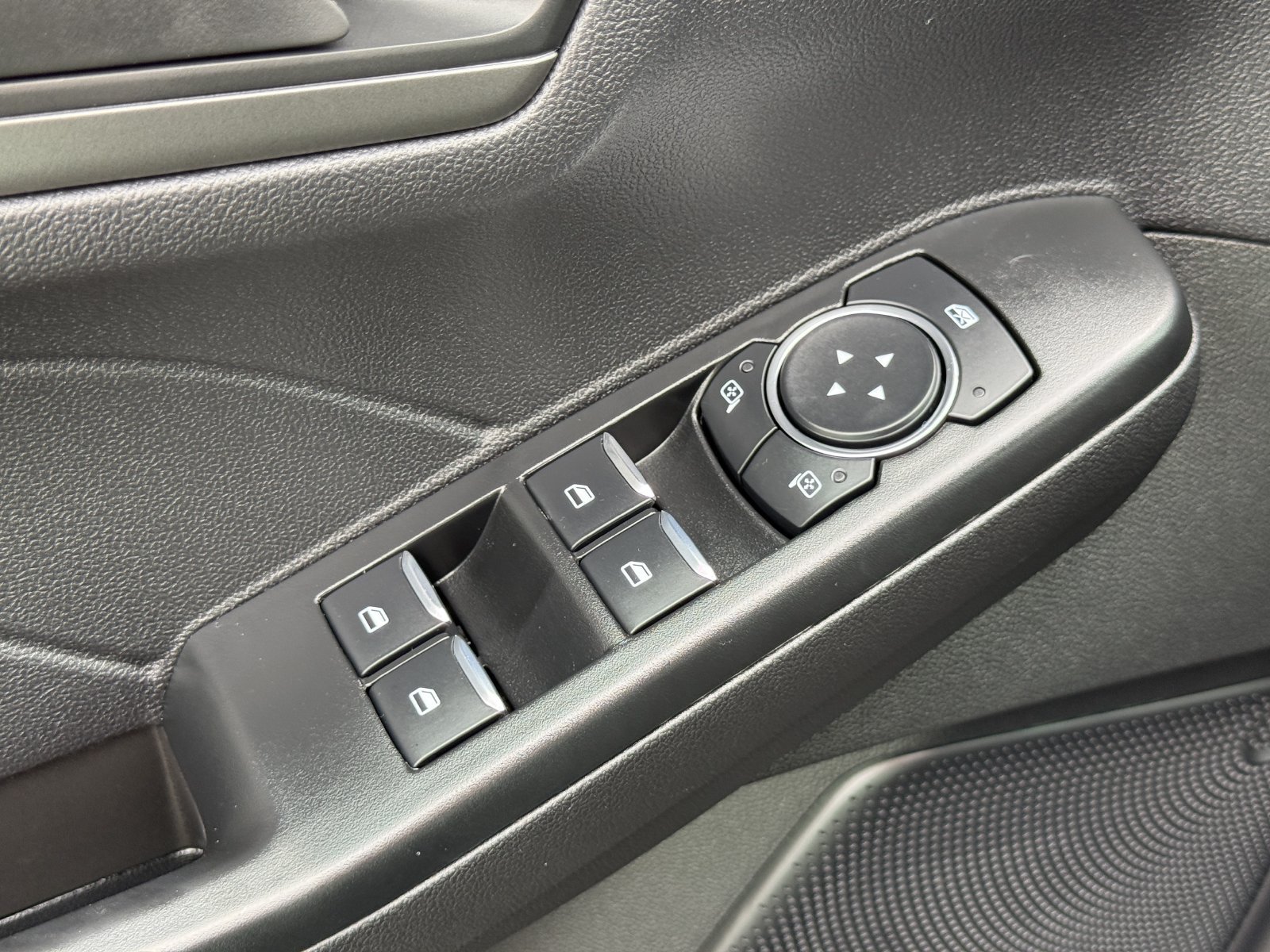 Certified 2025 Ford Escape Active FWD image 20