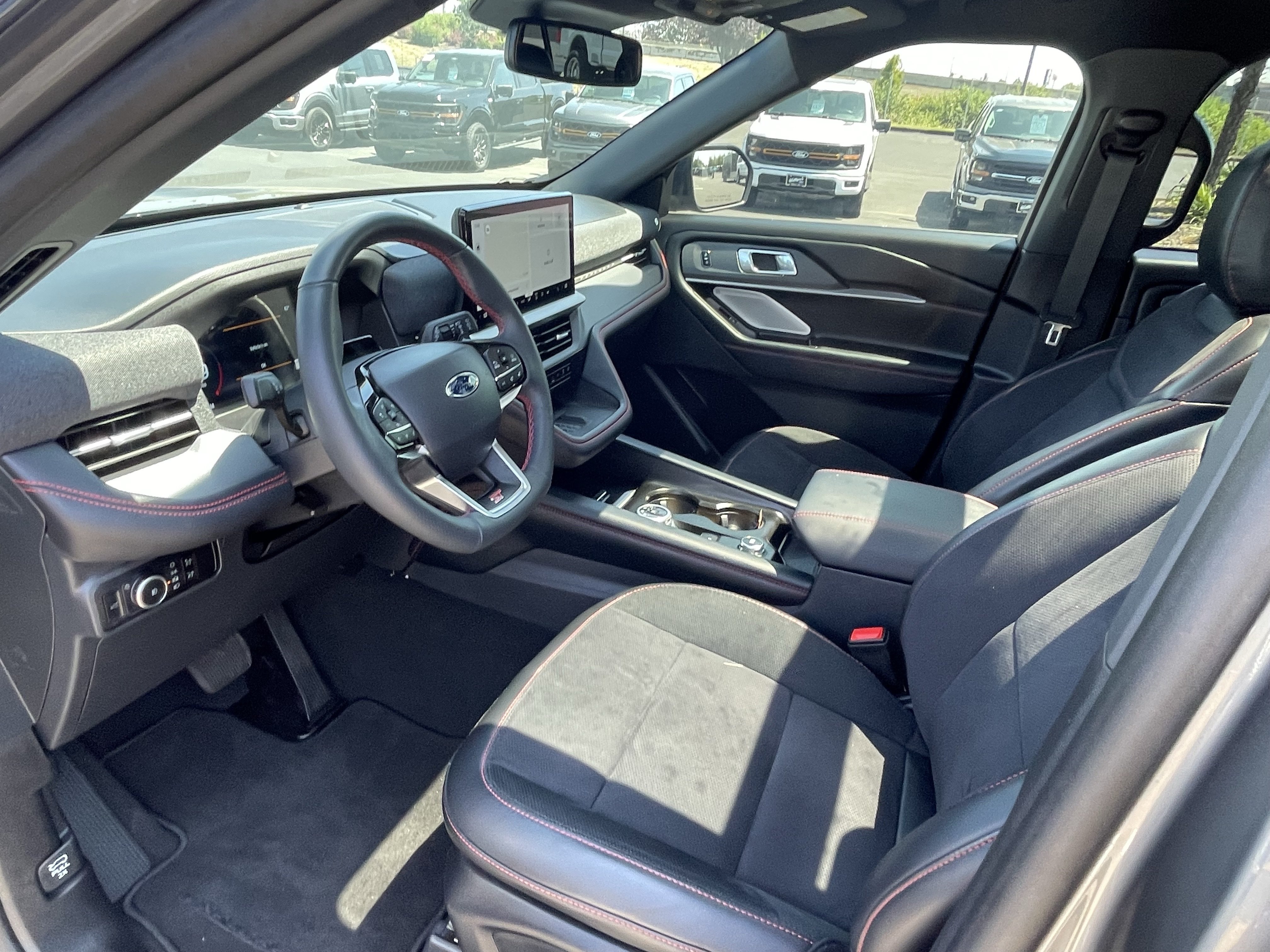 Certified 2025 Ford Explorer ST w/ Sun And Sound Package AWD/4WD image 7