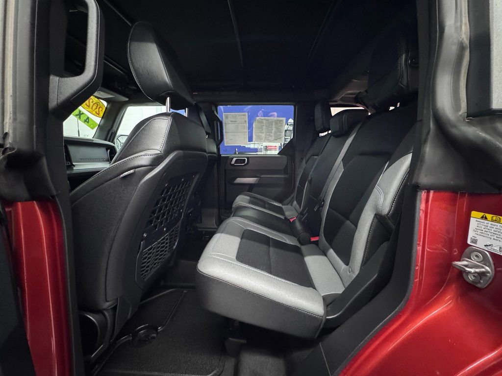 Certified 2023 Ford Bronco Black Diamond image 16