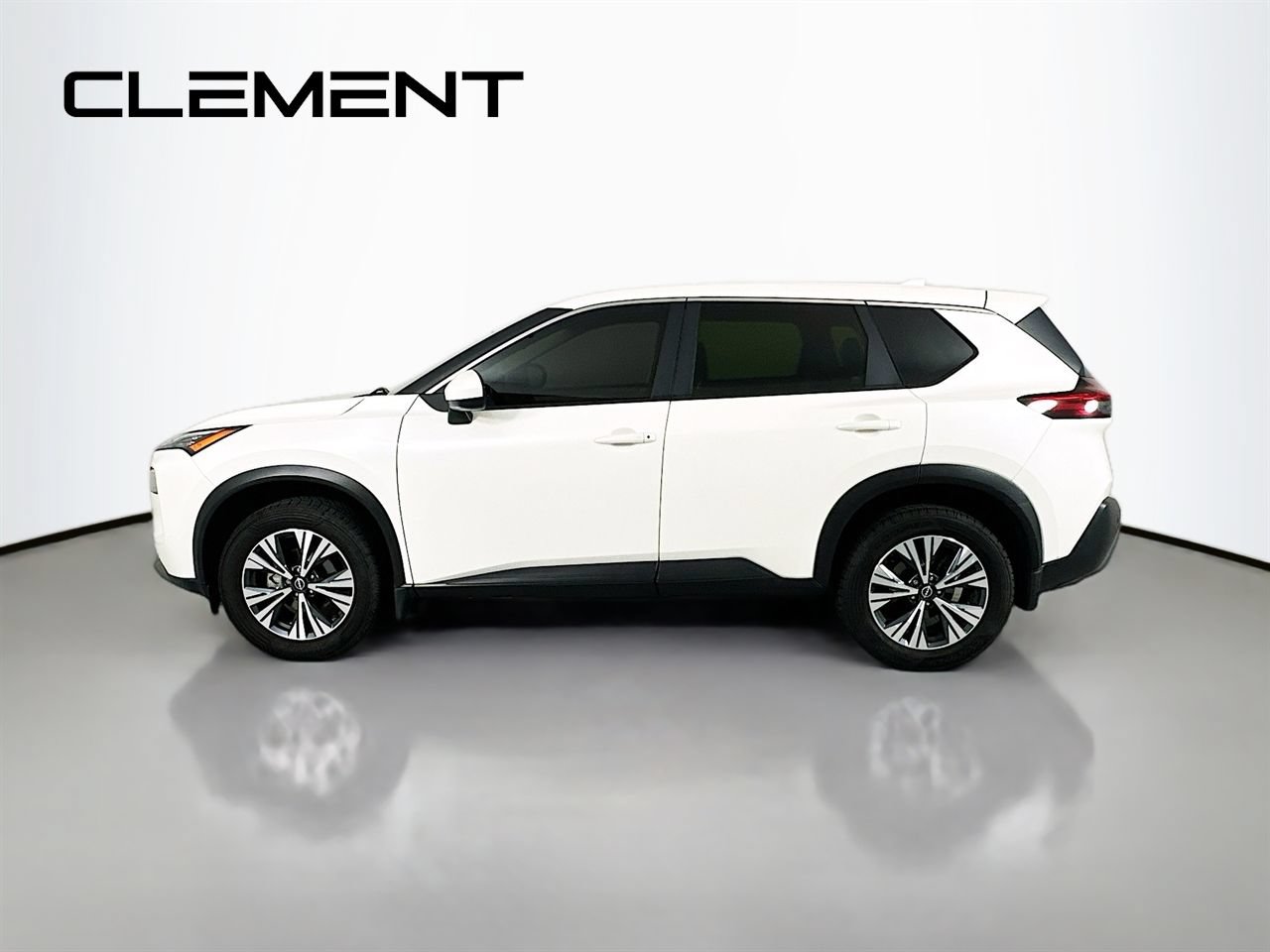 Used 2023 Nissan Rogue SV FWD image 6
