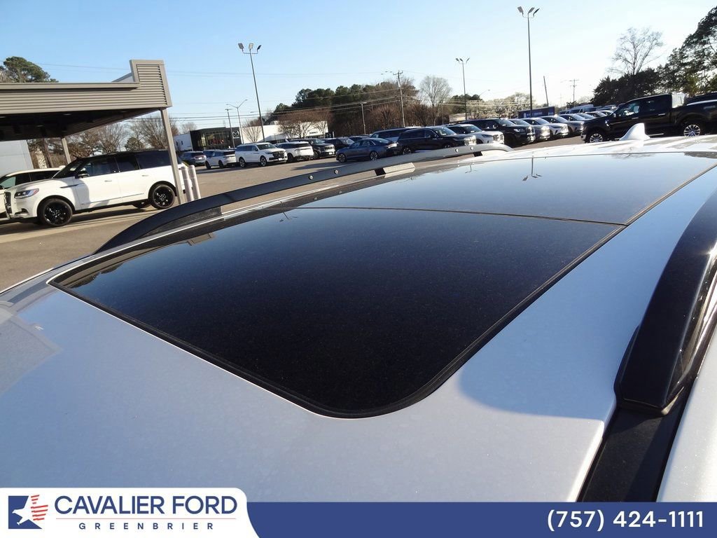 Used 2025 Honda Pilot Black Edition image 16