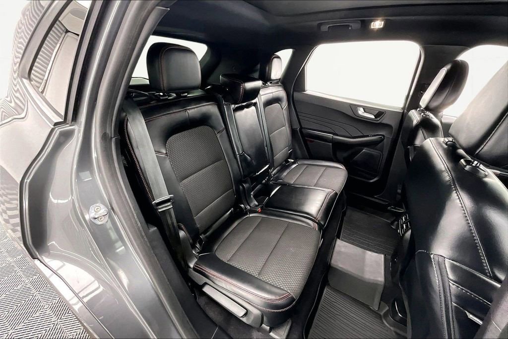 Certified 2023 Ford Escape ST-Line w/ Tech Pack #1 image 27