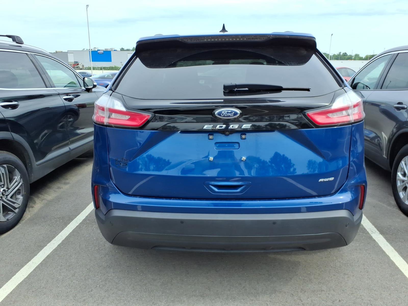 Certified 2021 Ford Edge SE AWD/4WD image 3