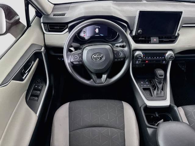 Used 2025 Toyota RAV4 XLE FWD image 10