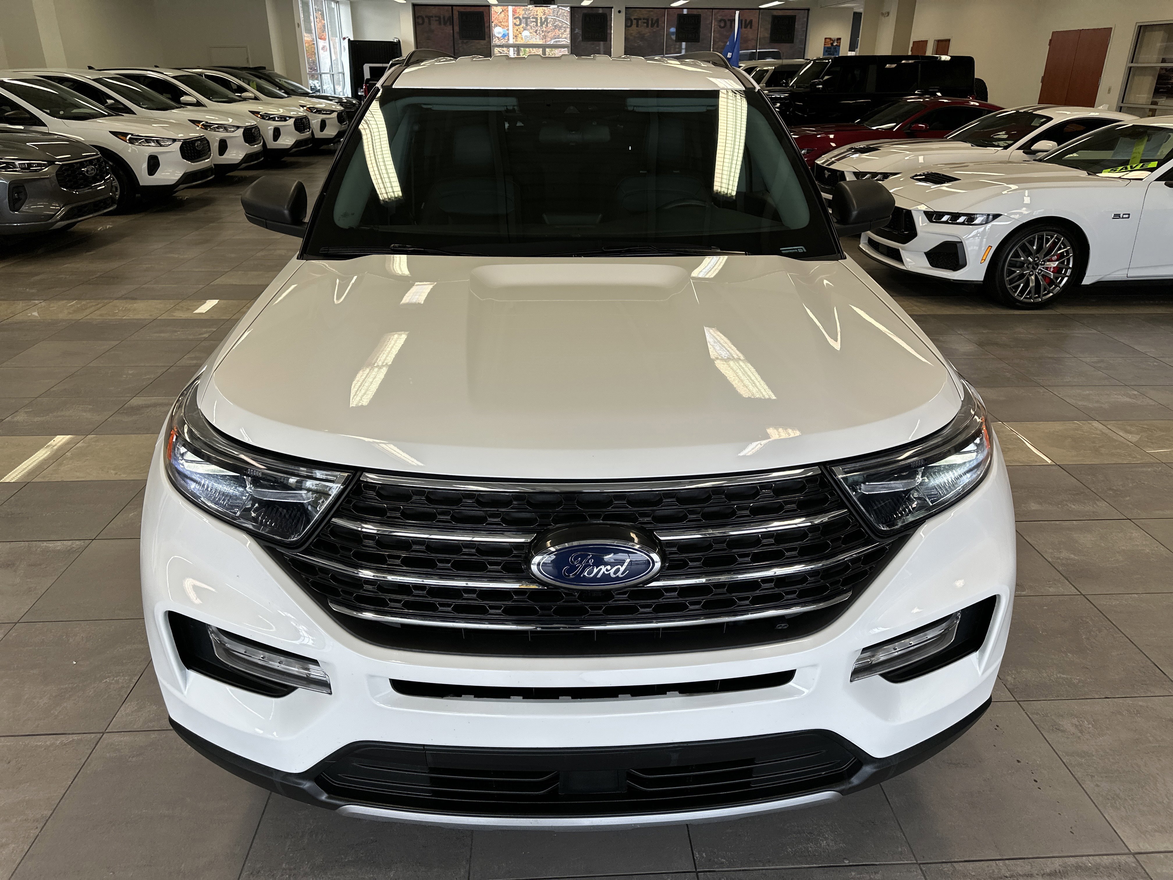 Certified 2022 Ford Explorer XLT w/ Equipment Group 202A image 10