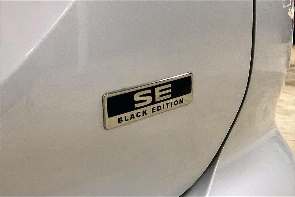 Used 2023 Mitsubishi Outlander SE AWD/4WD image 8
