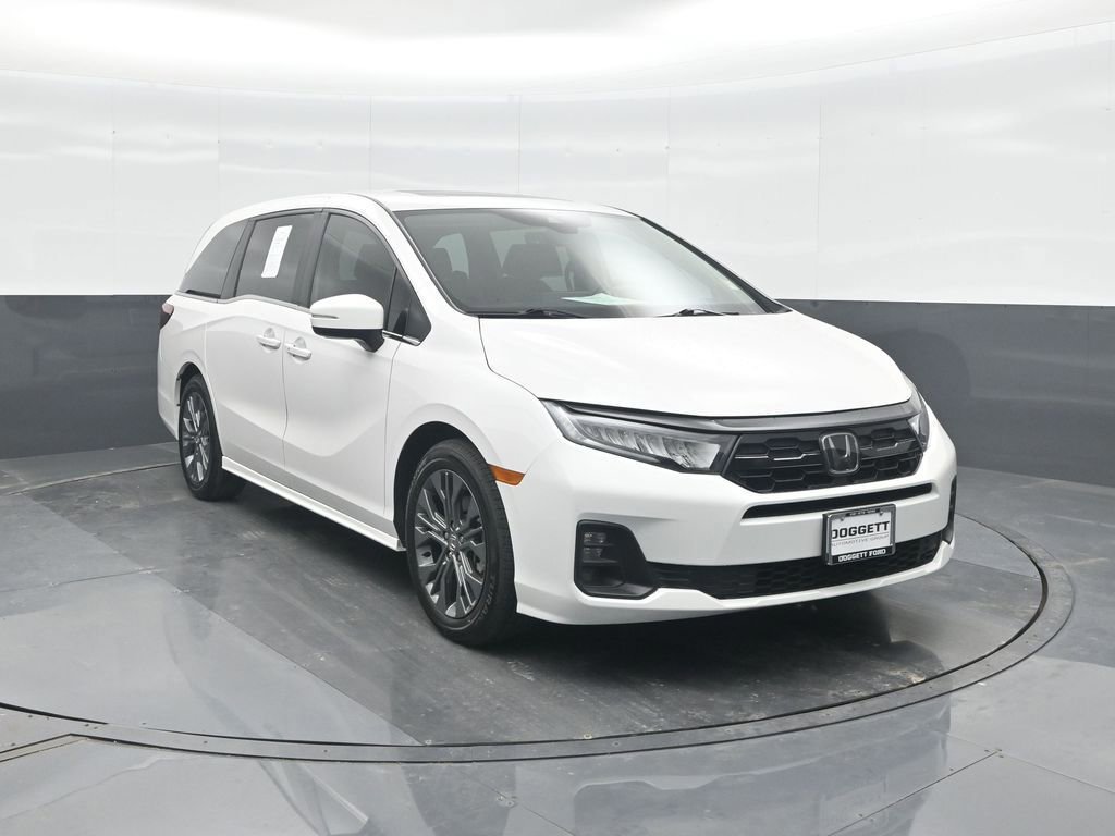 Used 2025 Honda Odyssey Touring image 9