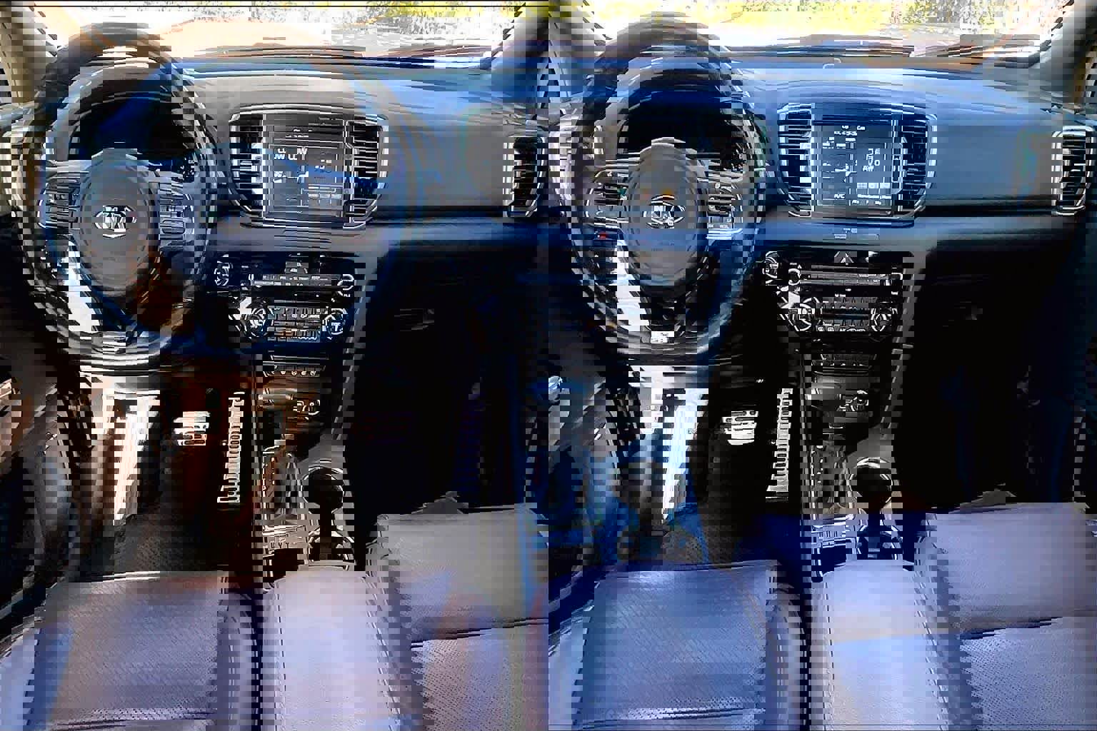 Used 2017 Kia Sportage SX image 16