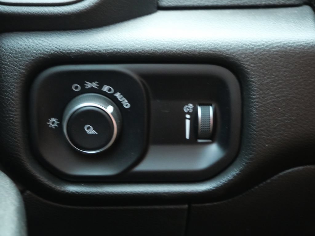 Used 2024 RAM 2500 Tradesman AWD/4WD image 21