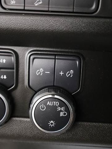 Used 2021 Chevrolet Tahoe Premier AWD/4WD image 31