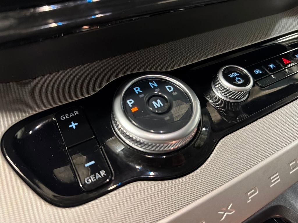 Certified 2025 Ford Expedition Active image 30