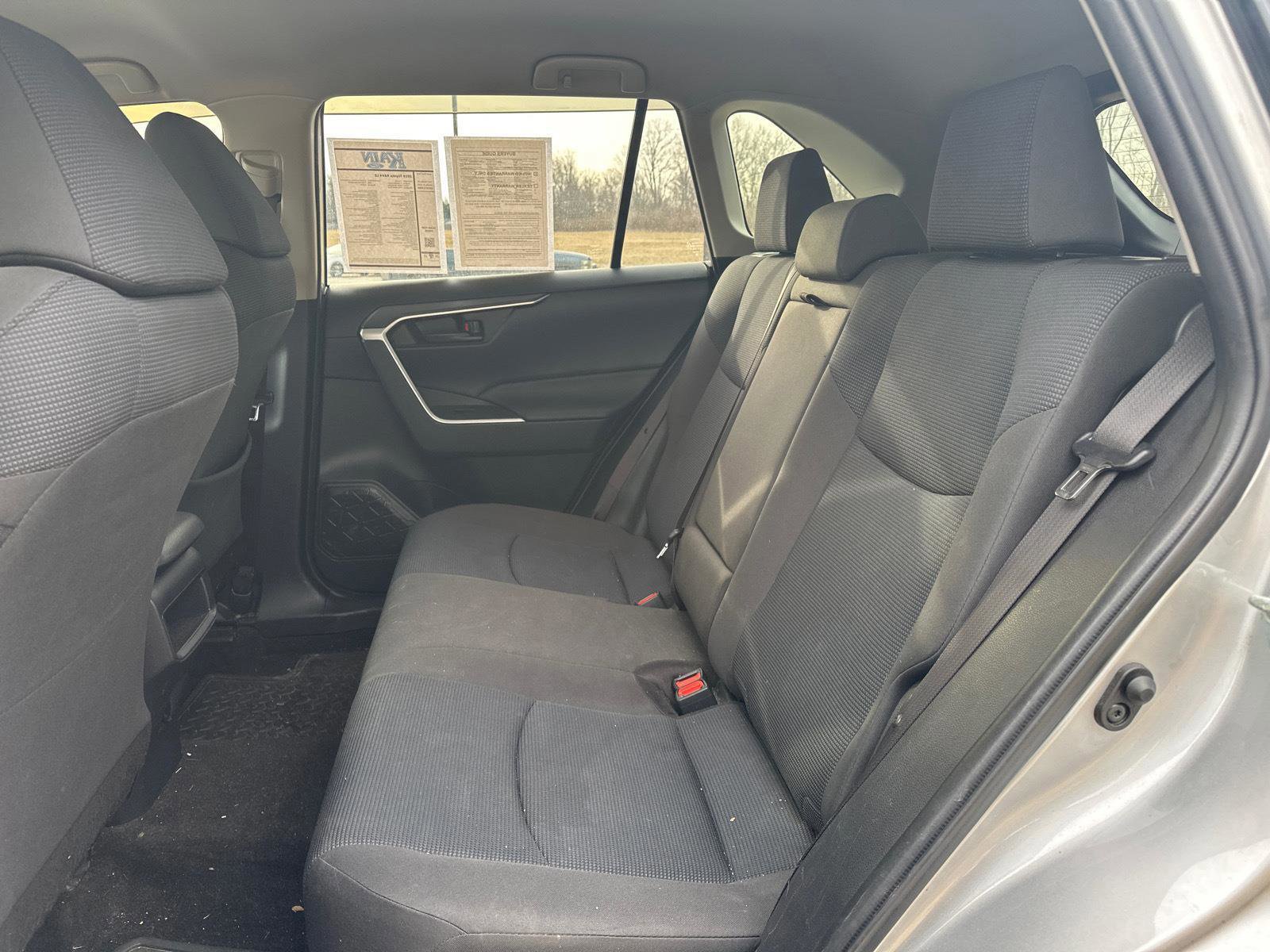 Used 2019 Toyota RAV4 LE image 12