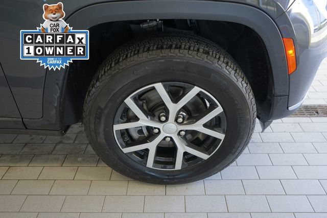 Used 2024 Jeep Grand Cherokee L Limited w/ Trailer Tow Package AWD/4WD image 14