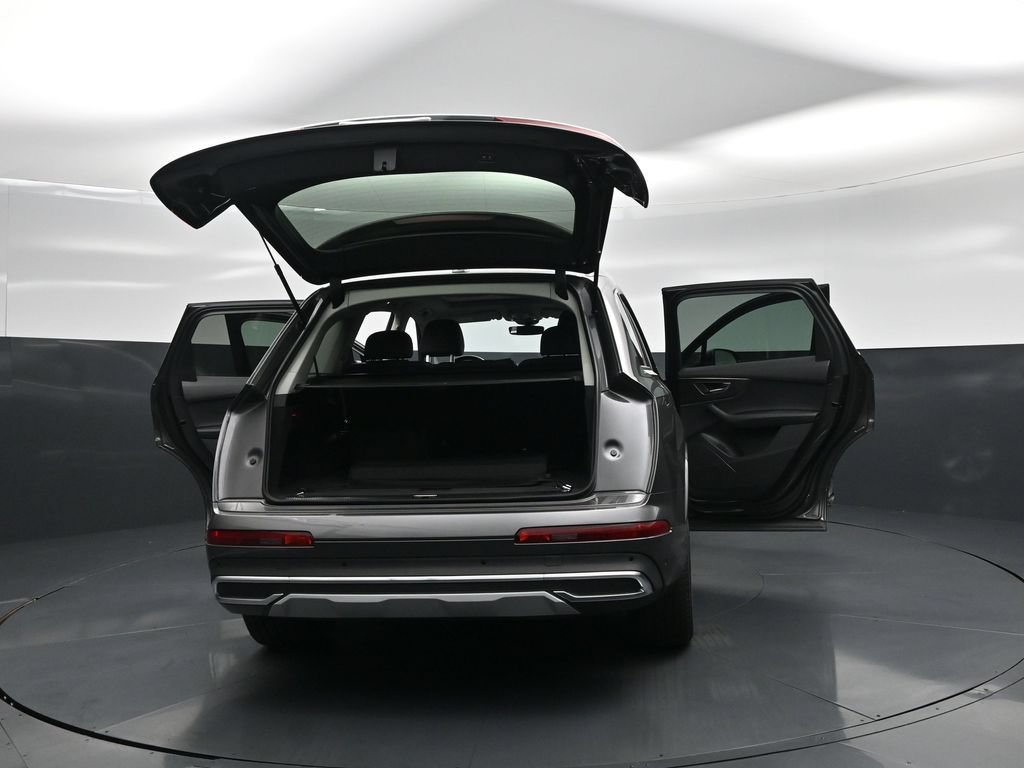 Used 2024 Audi Q7 2.0T Premium AWD/4WD image 34