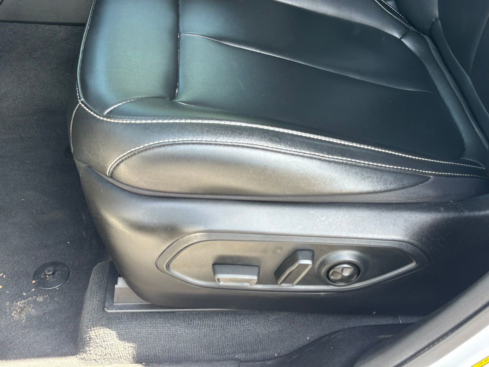 Used 2024 Jeep Grand Cherokee L Limited AWD/4WD image 21