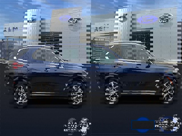 Used 2024 BMW X5 xDrive40i w/ Premium Package image 2