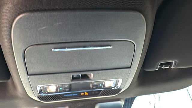 Certified 2022 Ford F150 Lariat w/ Equipment Group 502A High image 21