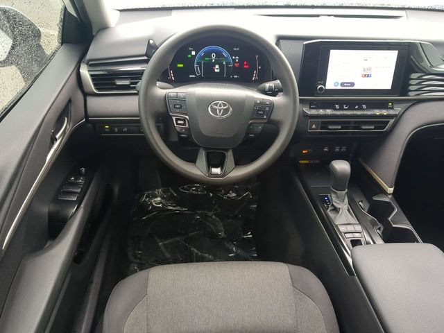 Used 2025 Toyota Camry LE w/ Convenience Package FWD image 15