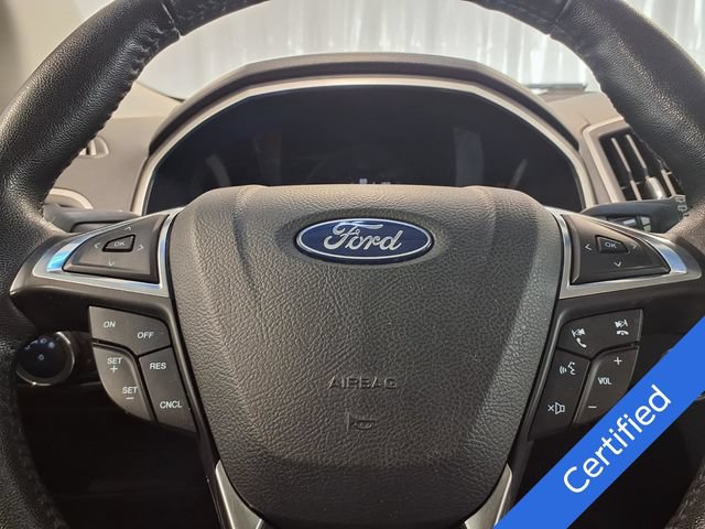 Certified 2018 Ford Edge SEL w/ Canadian Touring Package AWD/4WD image 17