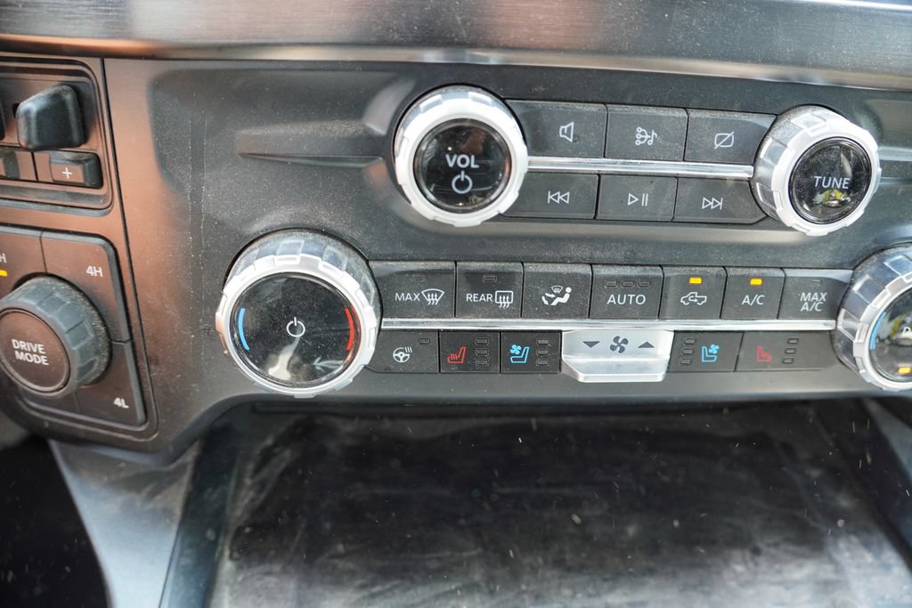 Certified 2023 Ford F350 Lariat w/ Tow Technology Package AWD/4WD image 6