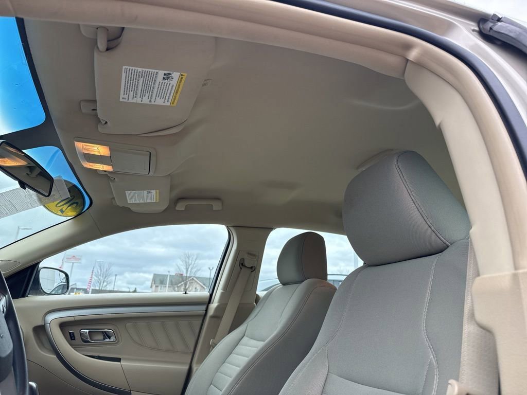 Certified 2018 Ford Taurus SE image 16