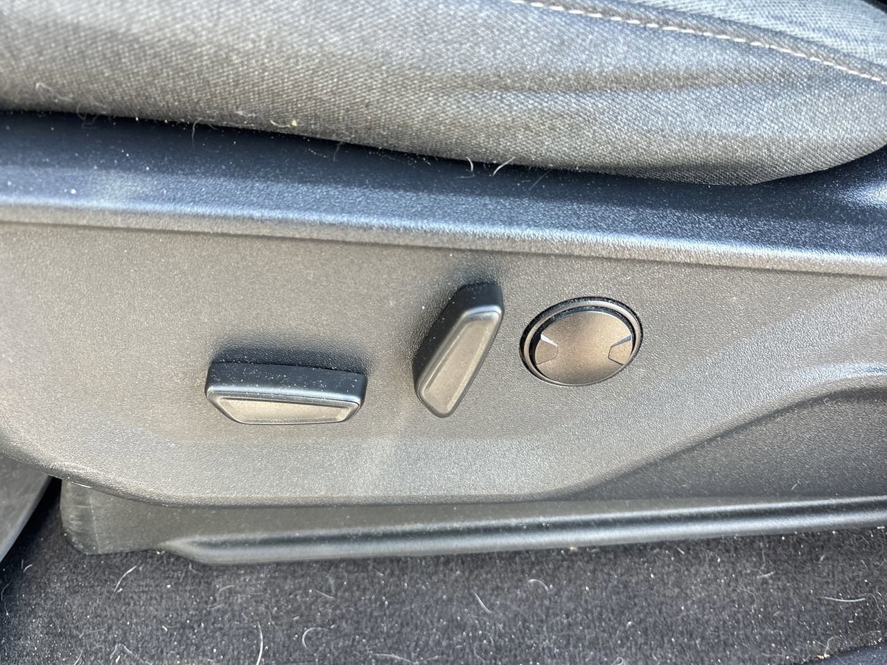 Certified 2022 Ford F150 XLT w/ Equipment Group 302A High image 20