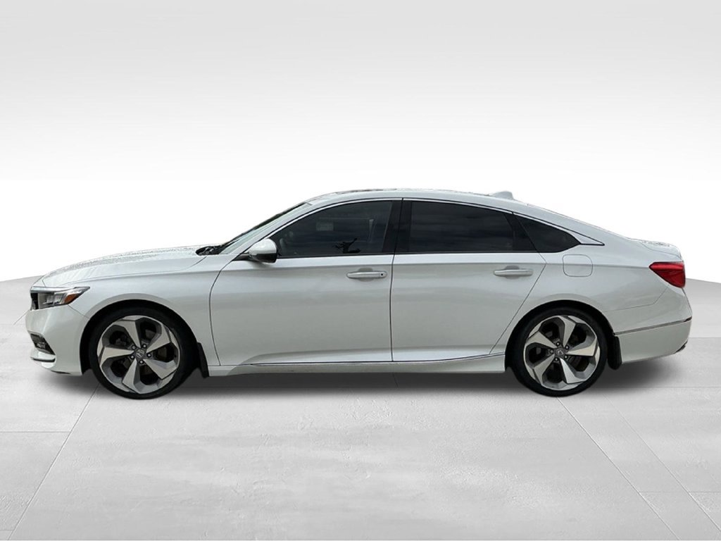 Used 2018 Honda Accord Touring image 5