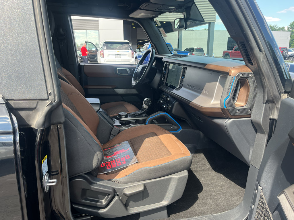 Certified 2022 Ford Bronco Outer Banks w/ Sasquatch Package AWD/4WD image 30