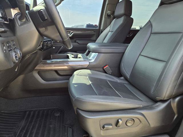 Used 2024 Chevrolet Silverado 2500 LTZ w/ LTZ Plus Package image 18