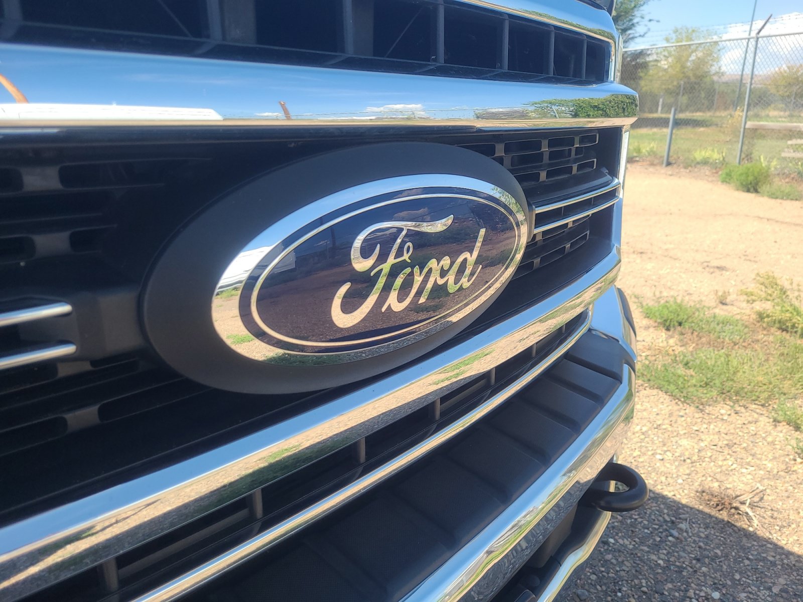 Certified 2020 Ford F350 Lariat w/ Lariat Value Package AWD/4WD image 23