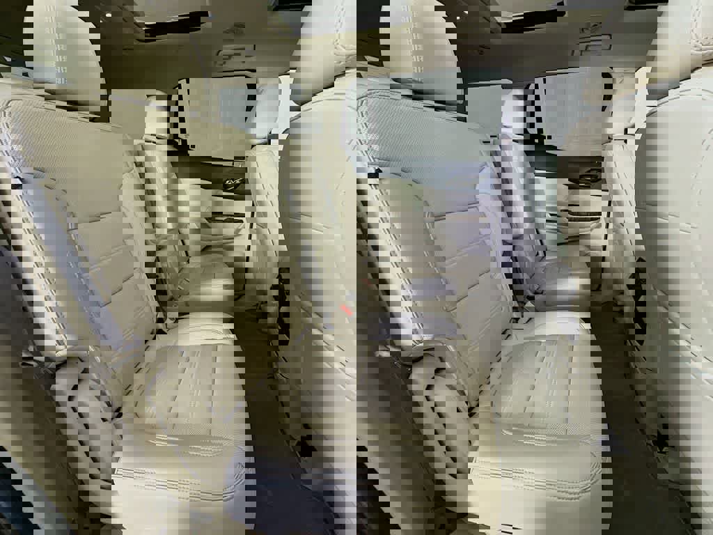 Used 2020 GMC Acadia Denali w/ Technology Package image 33