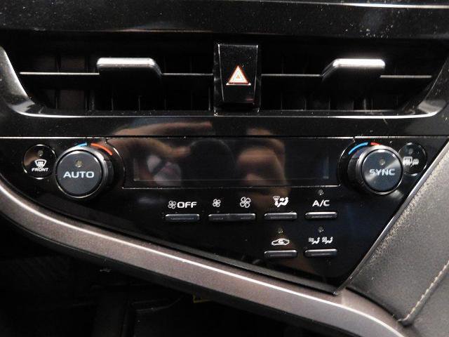 Used 2023 Toyota Camry XLE w/ Navigation Package image 19