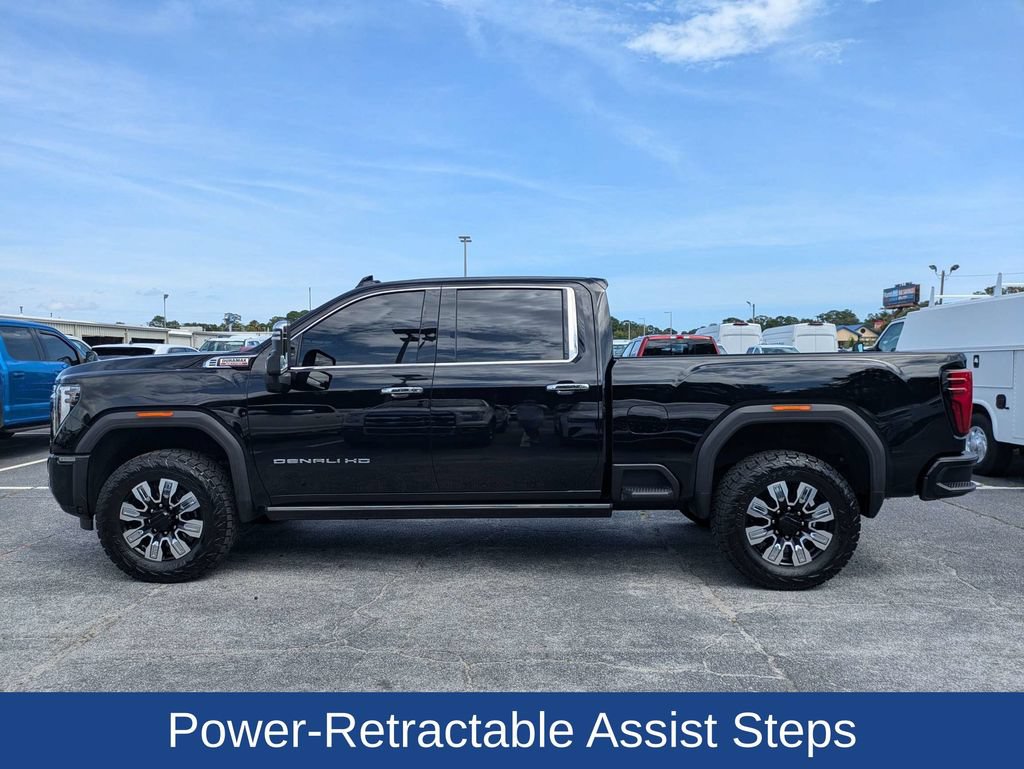 Used 2026 GMC Sierra 2500 Denali w/ Denali Reserve Package AWD/4WD image 8
