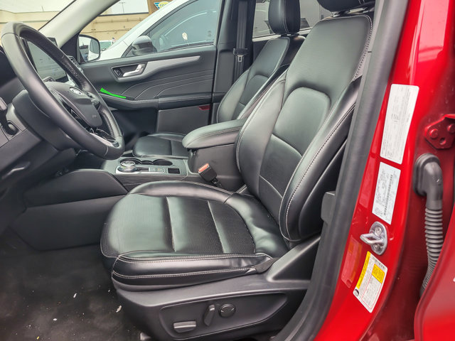 Certified 2024 Ford Escape Platinum image 14