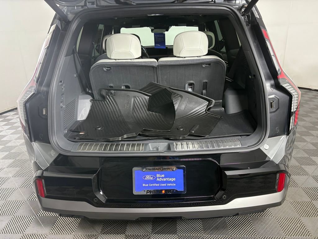 Used 2025 Kia EV9 GT-Line image 31