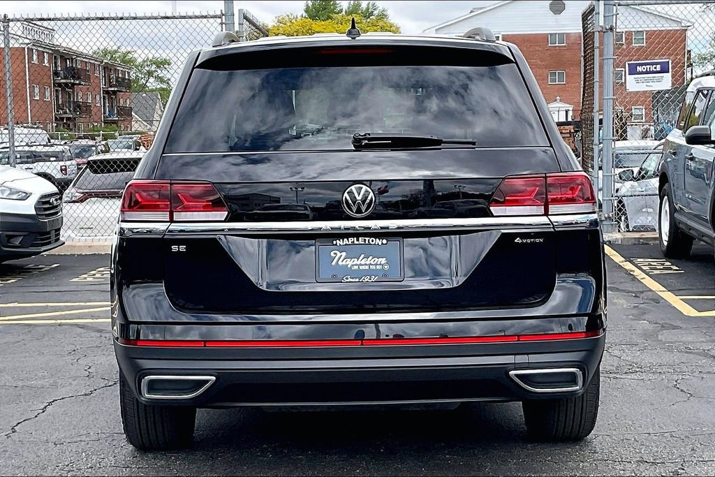 Used 2023 Volkswagen Atlas SE AWD/4WD image 3