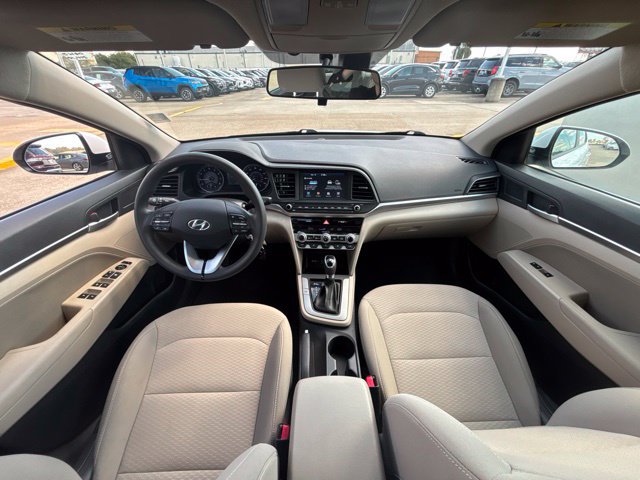 Used 2020 Hyundai Elantra SEL w/ Convenience Package (C2) FWD image 19