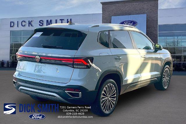 Used 2025 Volkswagen Taos SE FWD image 6