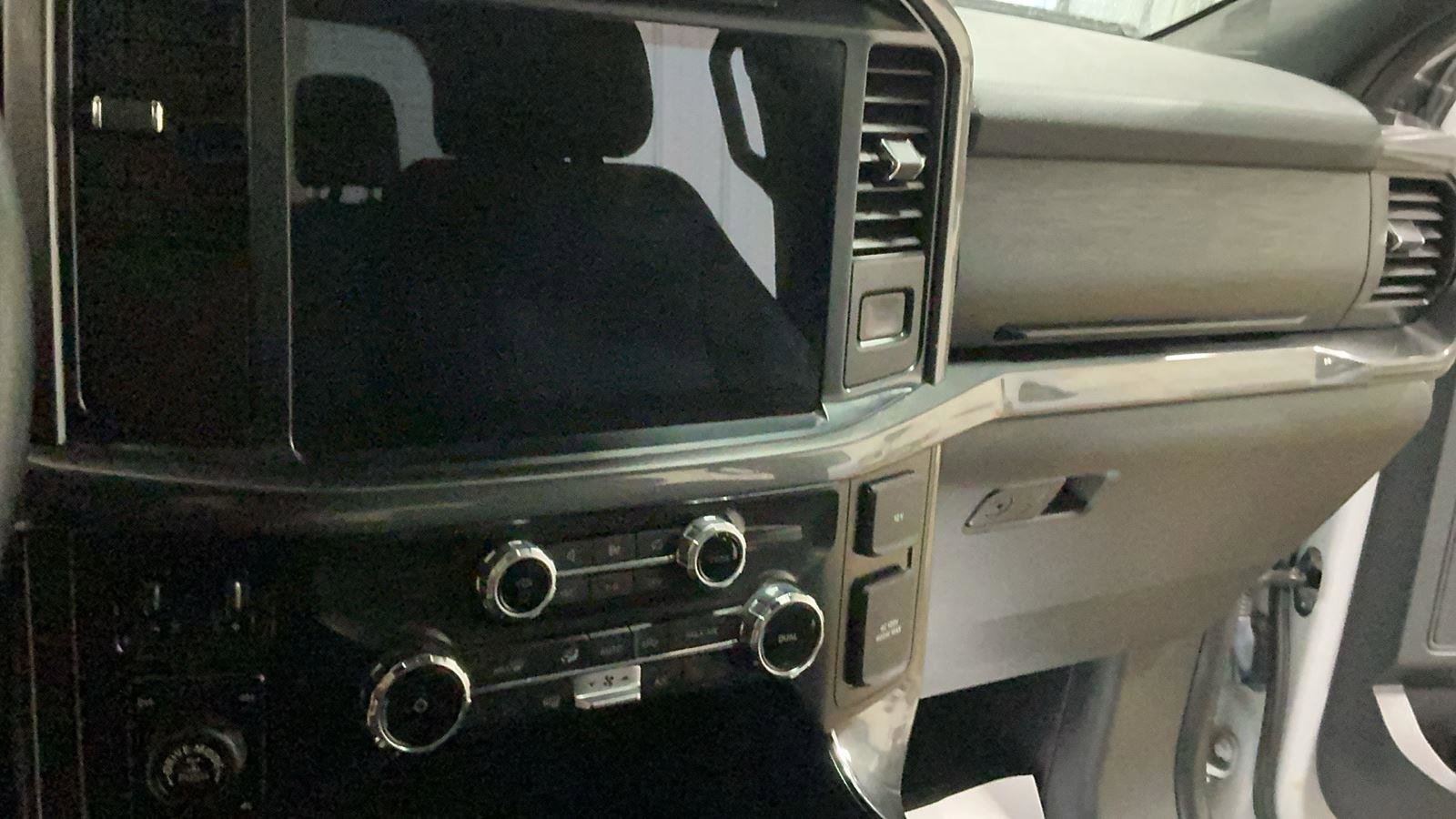 Certified 2022 Ford F150 XLT w/ Equipment Group 302A High image 20