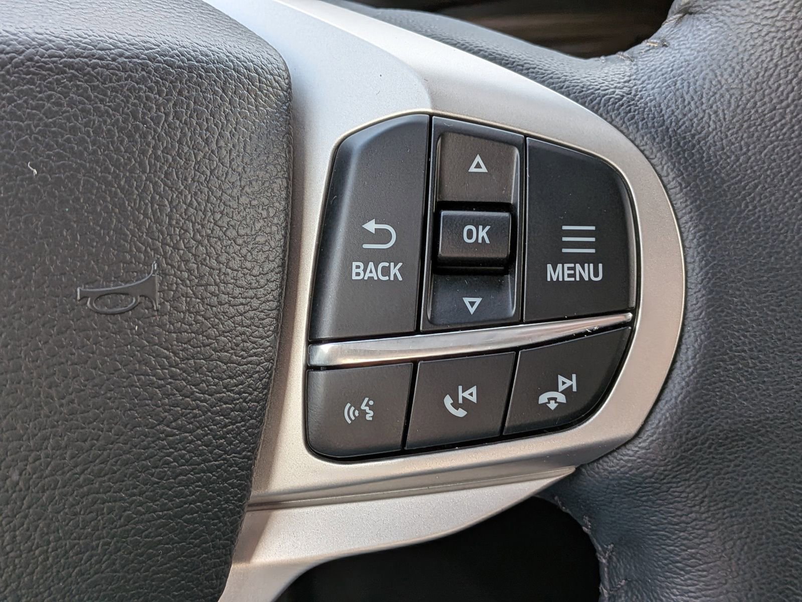 Certified 2023 Ford Explorer Limited w/ Equipment Group 301A image 28