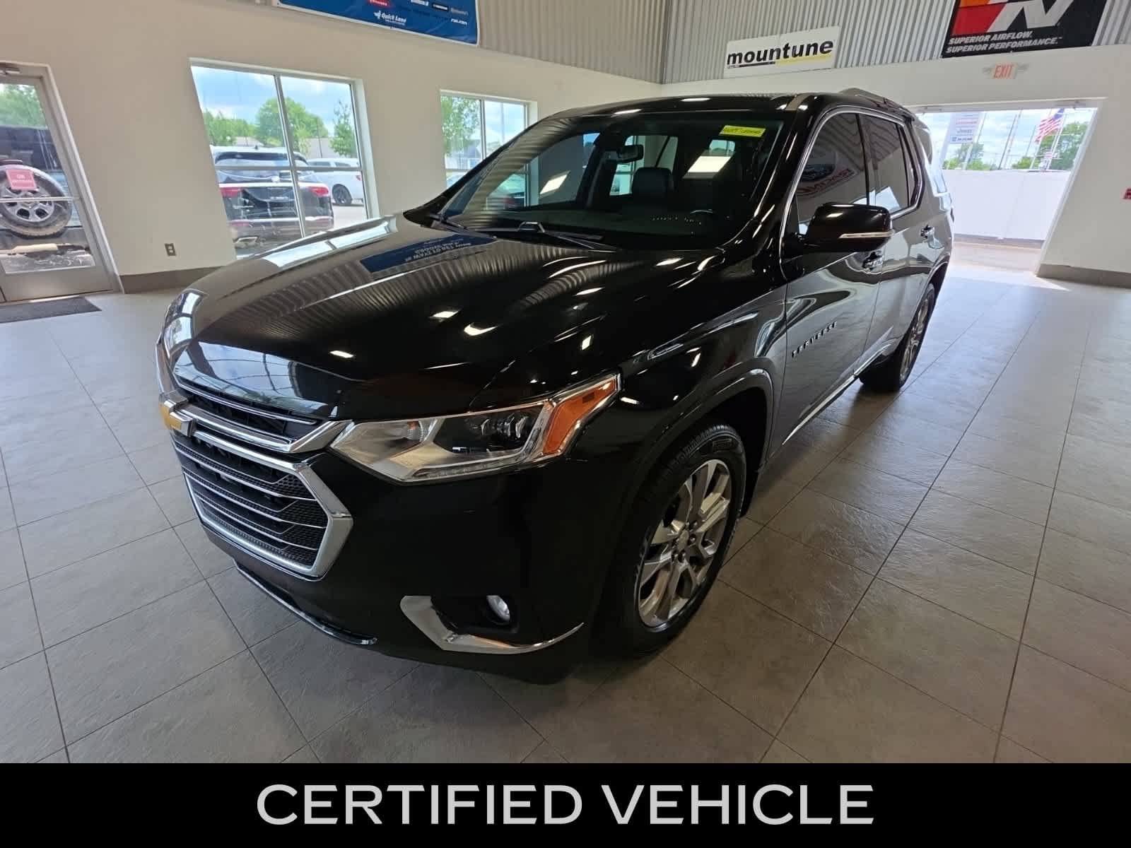 Used 2019 Chevrolet Traverse Premier w/ LPO, Cargo Package AWD/4WD image 1